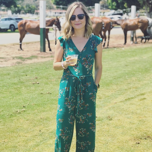 Meet your Posher, Tanisha - Picture 1 of 2